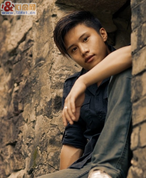 洪燃摄影:泰国男孩巴颂全裸出演《流花湖畔》、《秋风中的芦苇花》