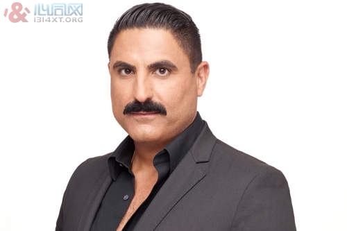 Reza Farahan (ʵ)