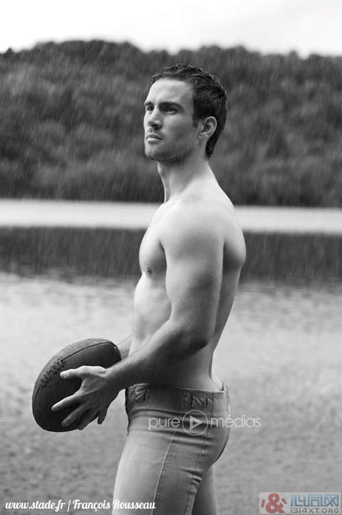 2013法国橄榄球队全裸年历Dieux du Stade