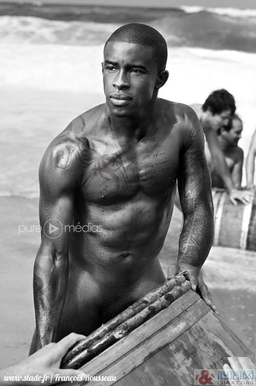 2013法国橄榄球队全裸年历Dieux du Stade