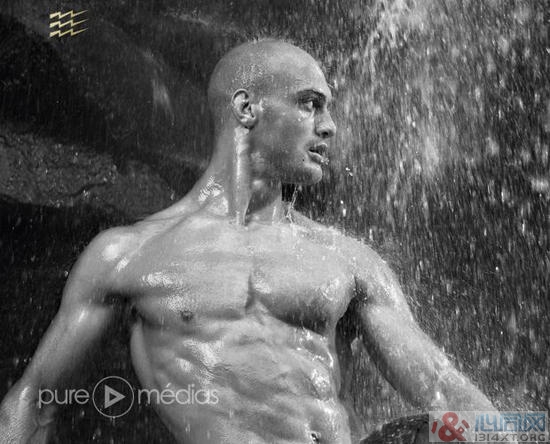 2013法国橄榄球队全裸年历Dieux du Stade