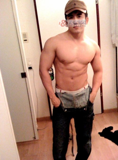 华裔与德国混血男优 猛男Julian Kiano