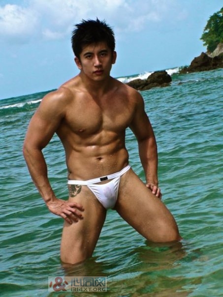 华裔与德国混血男优 猛男Julian Kiano